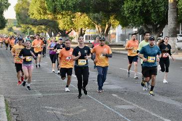 Participan más de mil personas en Maratón Internacional de Hermosillo