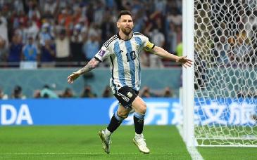 Argentina supo sufrir ante Australia y jugará en cuartos de final